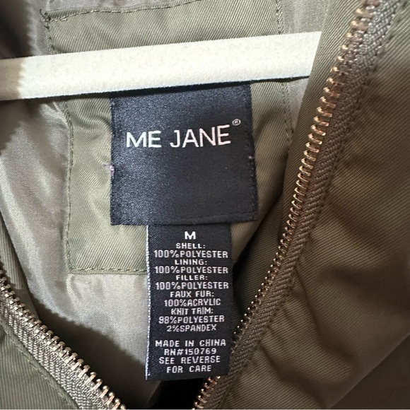 ME Jane Olive Green Women’s Jacket with Pink Faux Fur Hood Size Medium - Picture 11 of 15